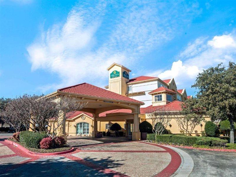 La Quinta By Wyndham Dallas Arlington South Exterior photo